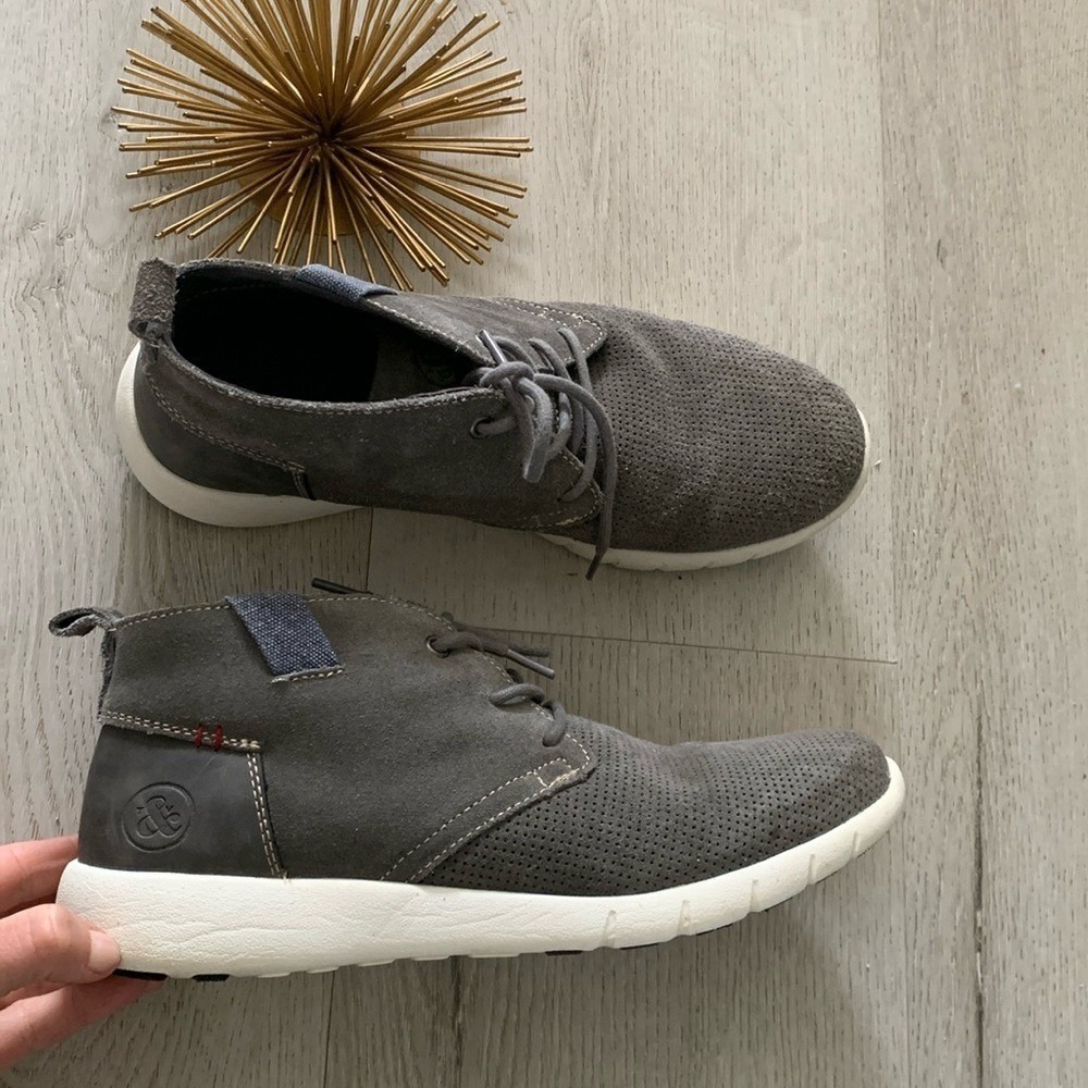 Thomas & Vine  Men's McCoy Chukka Boots - Grey‎ leather boots size 10.5 suede